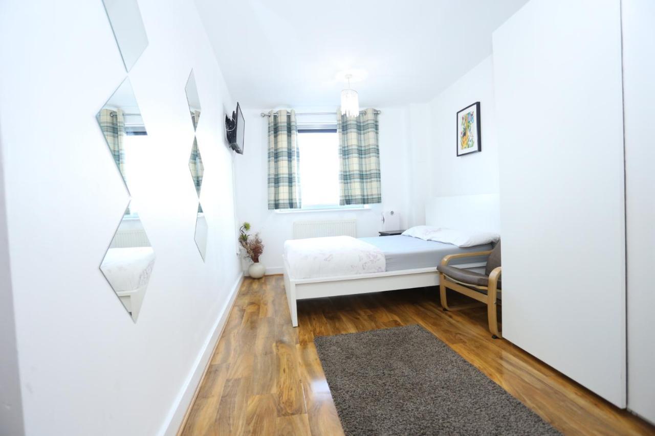 Lovely View 2 Beds 2 Bath Apartment, لندن المظهر الخارجي الصورة