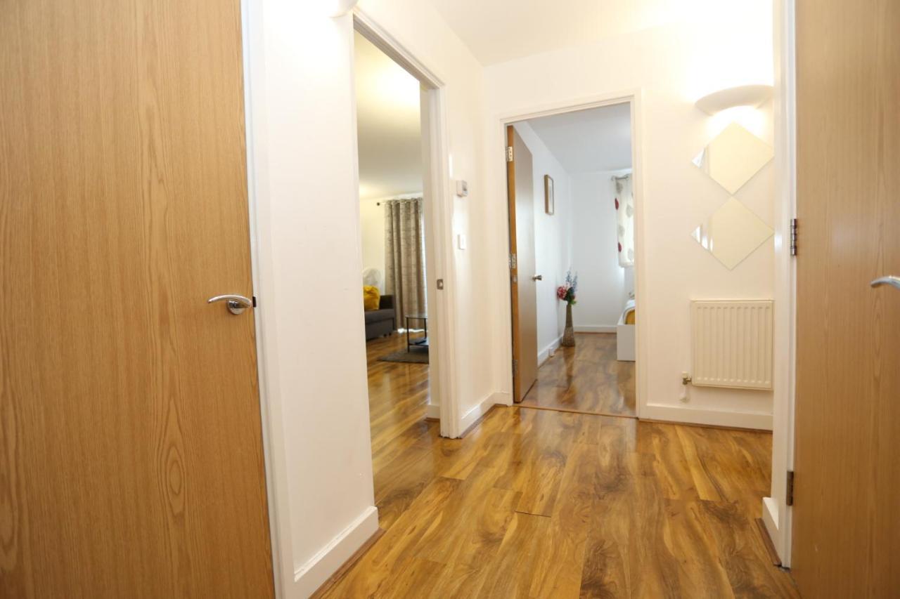 Lovely View 2 Beds 2 Bath Apartment, لندن المظهر الخارجي الصورة