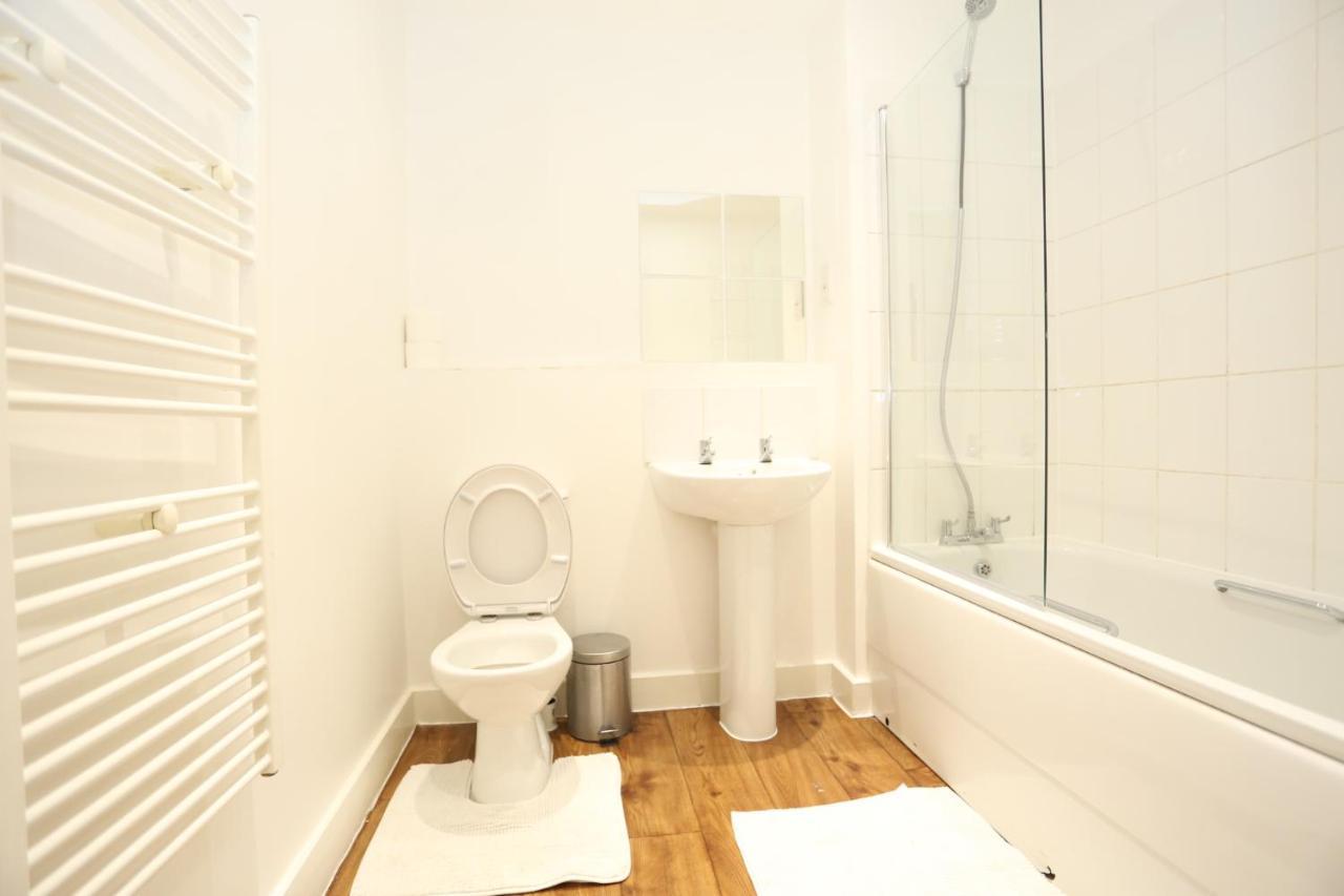 Lovely View 2 Beds 2 Bath Apartment, لندن المظهر الخارجي الصورة