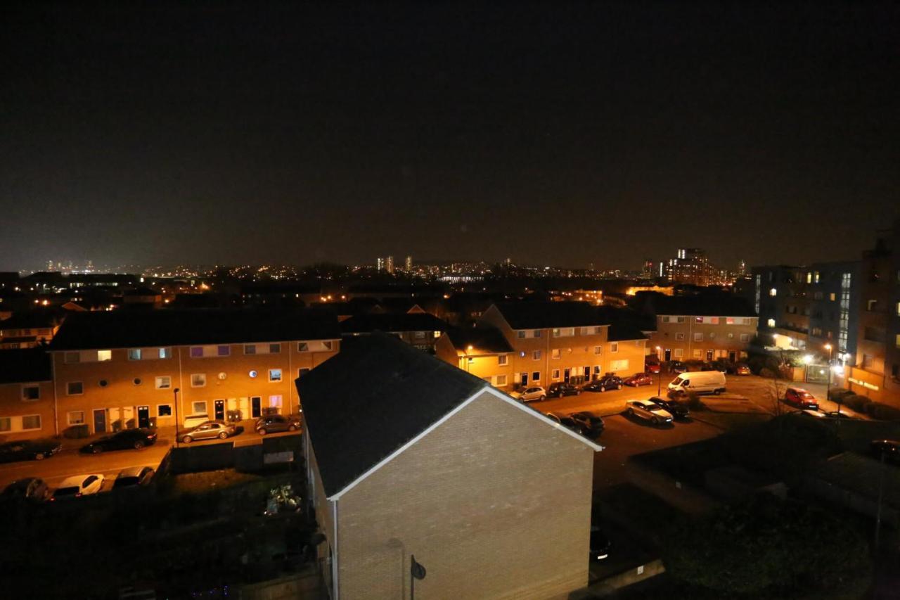Lovely View 2 Beds 2 Bath Apartment, لندن المظهر الخارجي الصورة