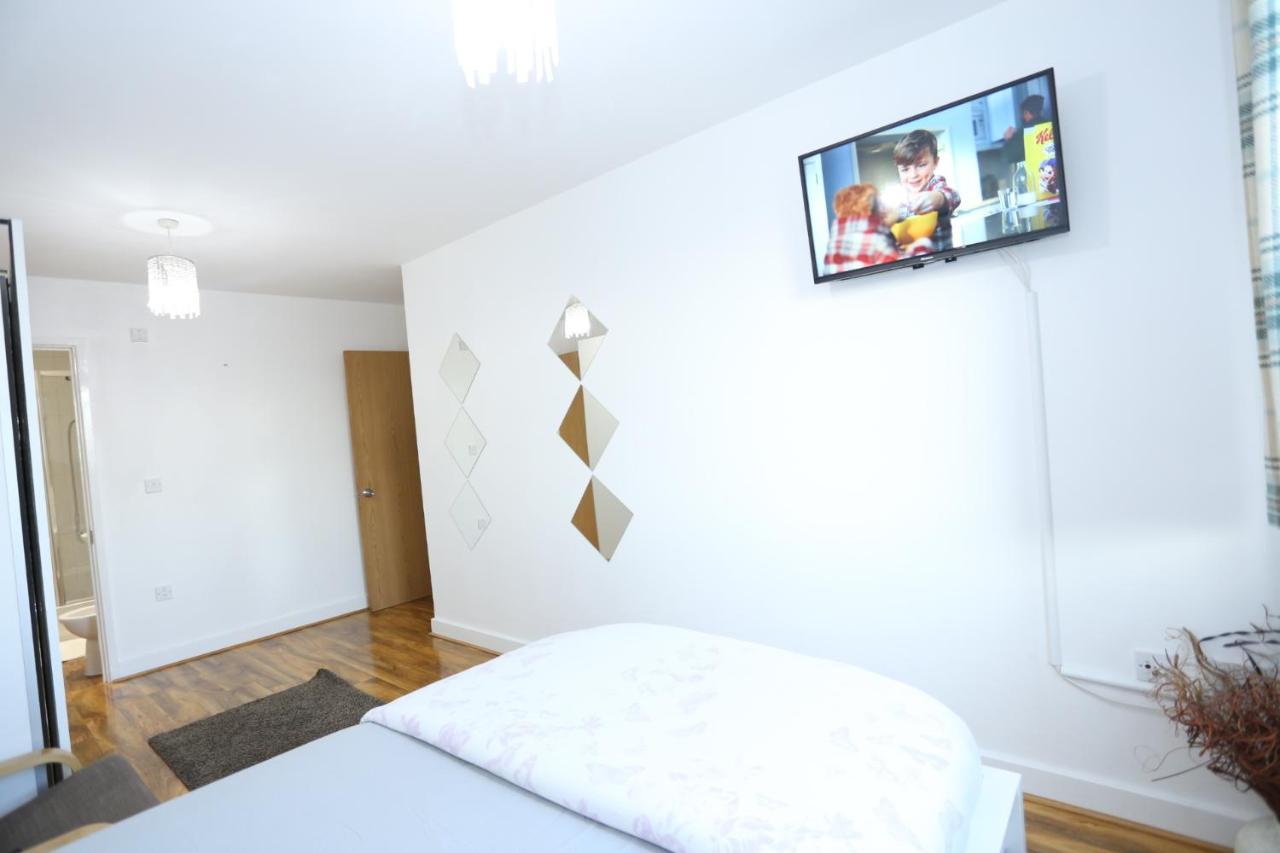 Lovely View 2 Beds 2 Bath Apartment, لندن المظهر الخارجي الصورة